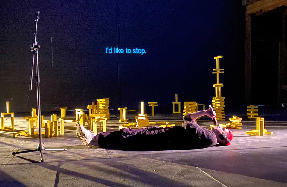 Work.txt, an innovative production by British Artist Nathan Ellis, its Mandarin version was produced by Shanghai 2332 Studio and staged at Shanghai Theatre Art Centre's D6 Space from 19th to 21st January 2024.